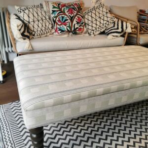 Ottoman with Bobbin Legs